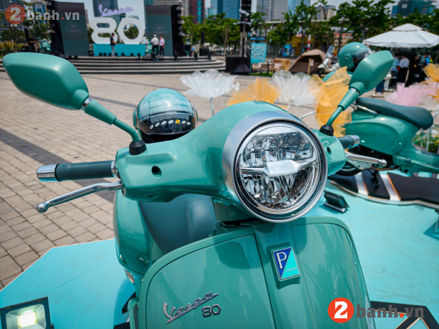 Vespa gts300 livrea 80th - 6